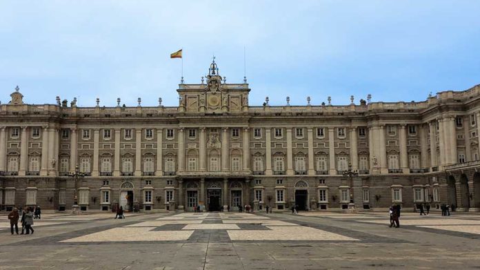 Plaza de Oriente