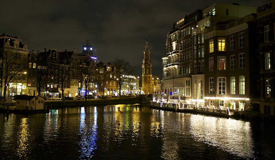 Amsterdam di sera