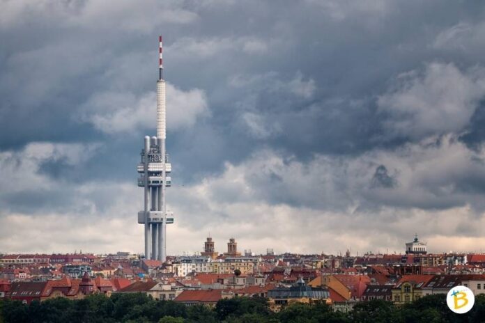 Torre di Zizkov - Torre della Televisione